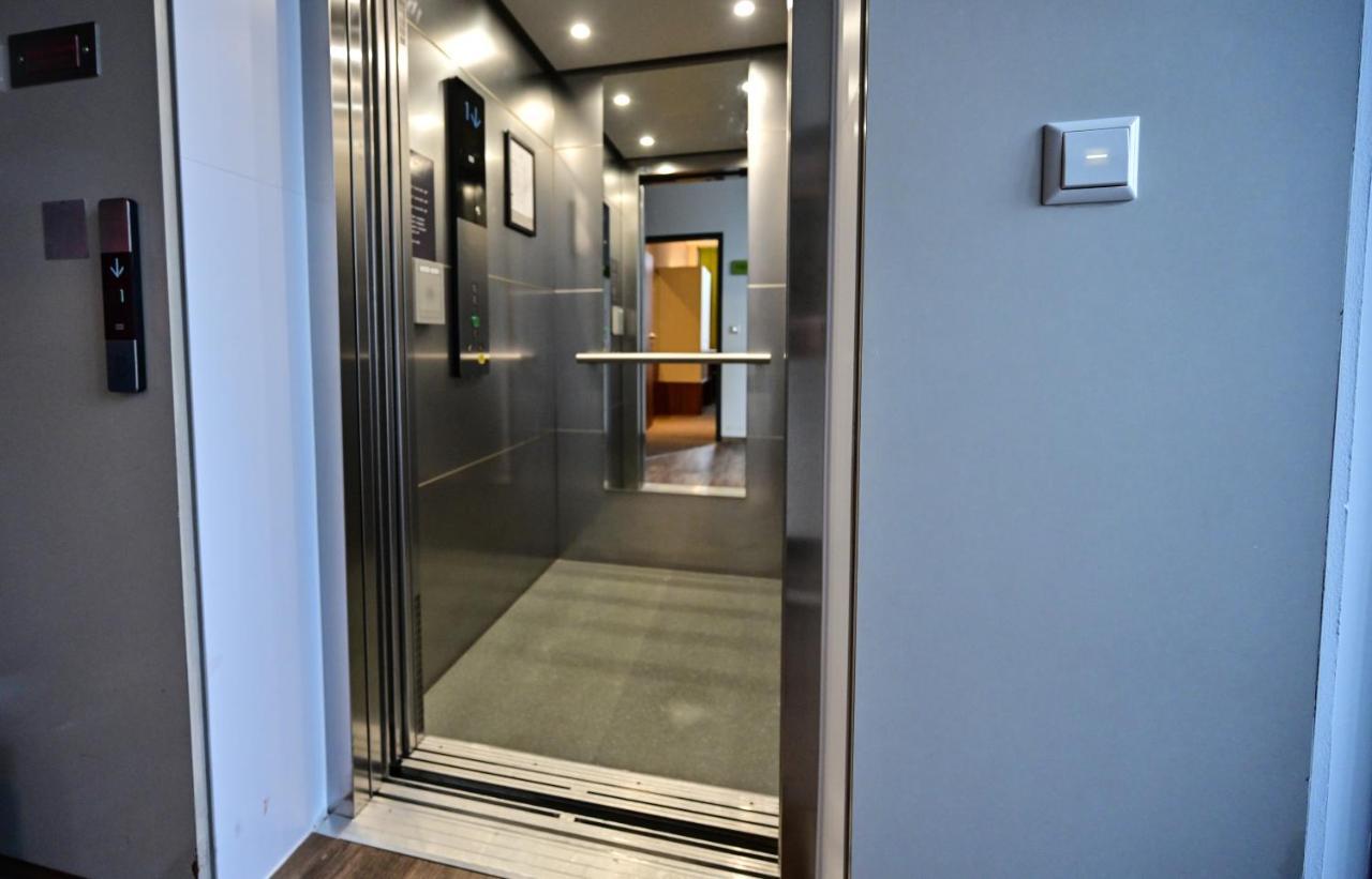 Joesepp'S Hotel Am Schweizerberg Memmingen Ngoại thất bức ảnh