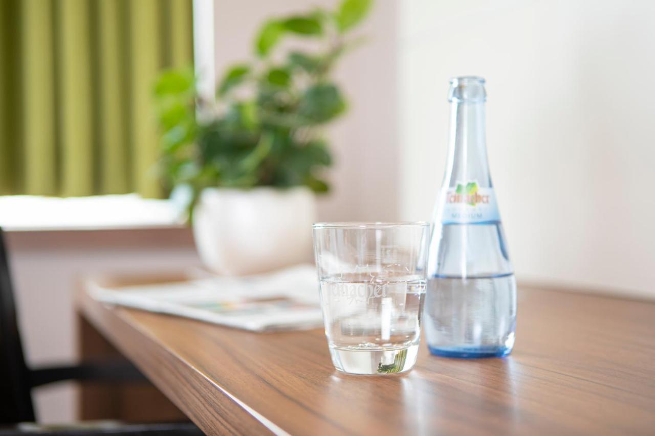Joesepp'S Hotel Am Schweizerberg Memmingen Ngoại thất bức ảnh