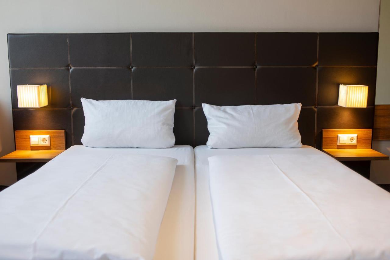 Joesepp'S Hotel Am Schweizerberg Memmingen Ngoại thất bức ảnh
