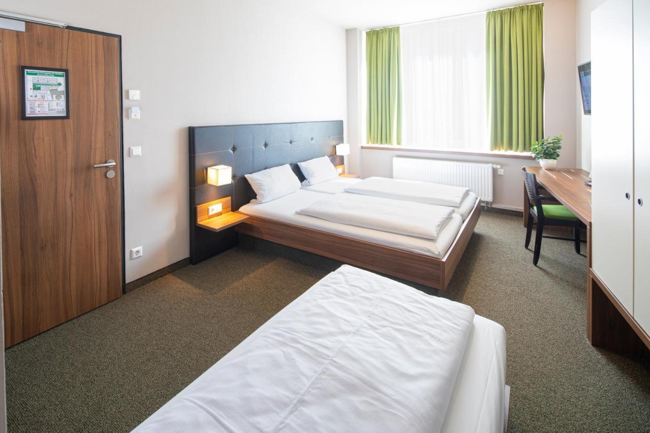 Joesepp'S Hotel Am Schweizerberg Memmingen Ngoại thất bức ảnh